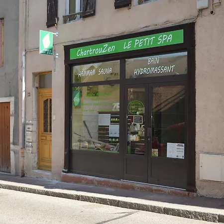 Chartrouzen Chambre D'hote Bed & Breakfast *