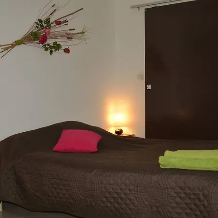 Bed & Breakfast Chartrouzen Chambre D'hote *